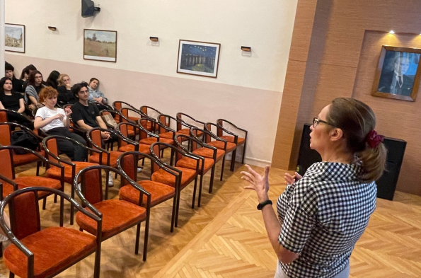 Meslekleri Tanıtma Kulübü Ortodonti Uzmanı Pervin Bilginer