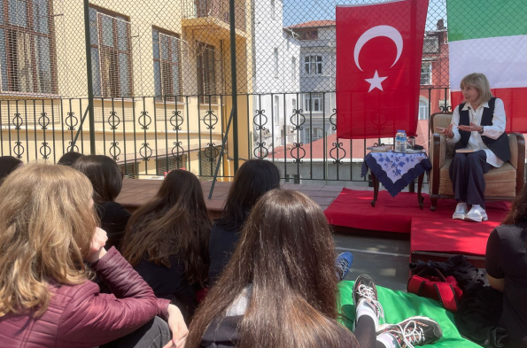 Sayın Ayşe Kulin bizlerle