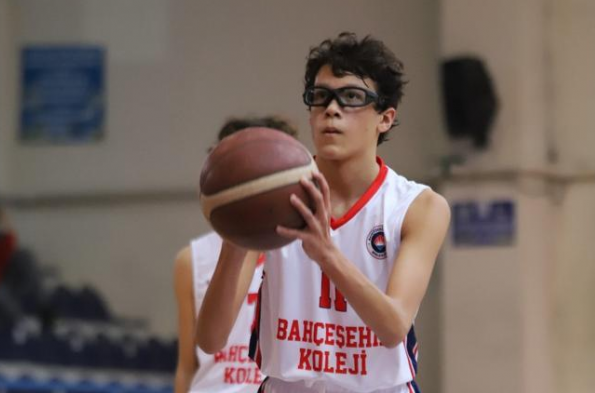 Bahçeşehir Koleji Spor Kulübü - Deniz METE